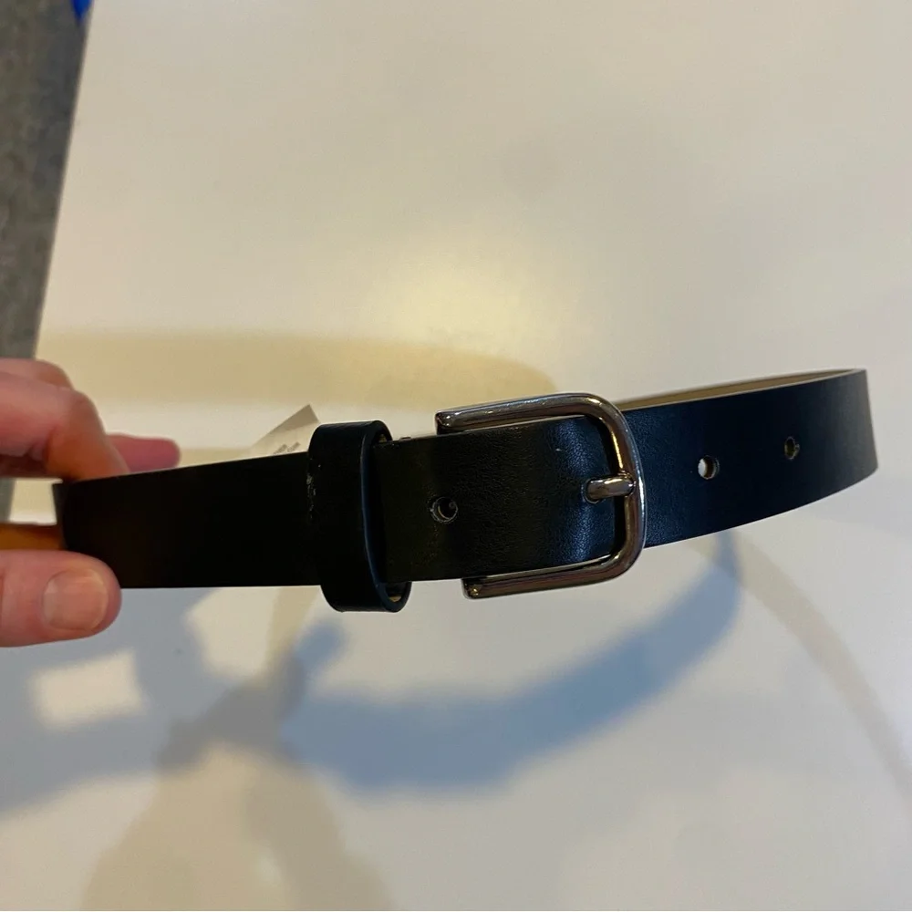 Children's Place classic black faux leather belt silver tone buckle size 4-7